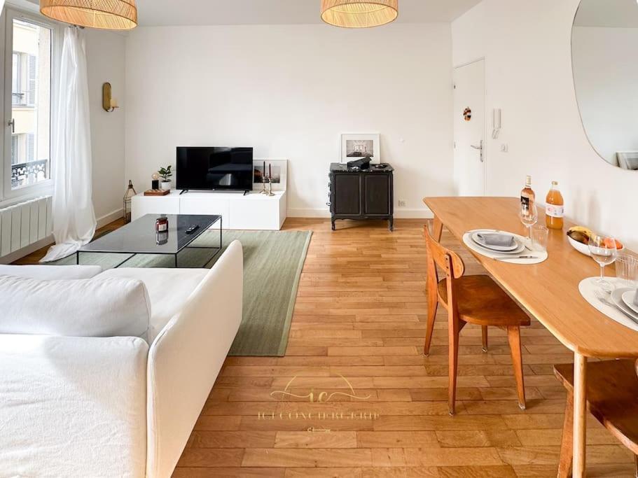 Le Petit Saint Louis Apartment Versailles Exterior photo