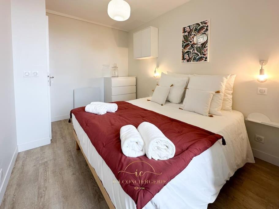 Le Petit Saint Louis Apartment Versailles Exterior photo